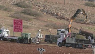 Photo of الاحتلال يستولي على خط مياه ومعدات زراعية في طوباس
