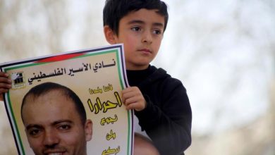 Photo of الأسير خليل عواودة يواصل إضرابه عن الطعام لليوم الـ150