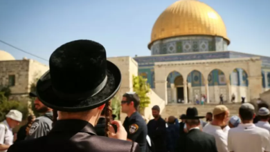Photo of الاحتلال يسهِّل اقتحامات المستوطنين لتغيير الوضع الديني للأقصى
