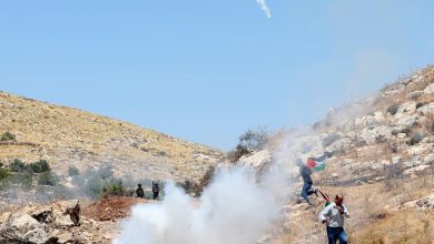 Photo of شهيد وإصابات في مواجهات شديدة مع الاحتلال بالضفة