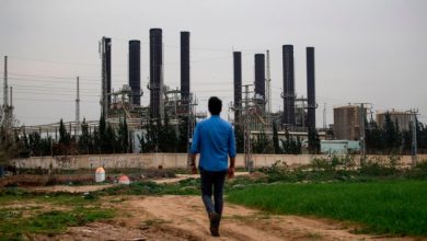 Photo of خنق الاحتلال لغزّة: محطة توليد الكهرباء الوحيدة توشك أن تتوقف عن العمل