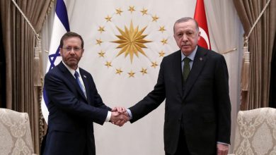 Photo of إعلان تطبيع كامل للعلاقات بين تركيا والاحتلال وتبادل للسفراء