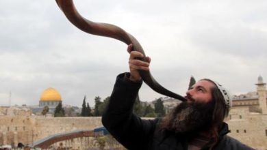 Photo of تحذيرات من إضفاء الديانة اليهودية على الأقصى ودعوات لإنقاذه