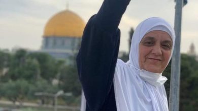 Photo of منع المرابطة أم طارق داعور من عكا من دخول الأقصى وتجديد أمر إبعادها