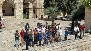 Photo of بقيادة المتطرف الحاخام غليك.. مستوطنون يقتحمون “الأقصى”