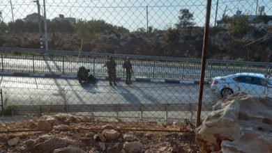 Photo of إصابة شاب برصاص الاحتلال بزعم تنفيذ عملية دهس قرب رام الله