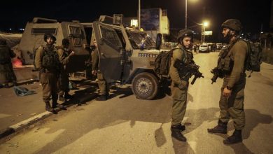 Photo of اعتقالات إسرائيلية بالضفة والقدس ومستوطنون يهاجمون مدرسة بنابلس