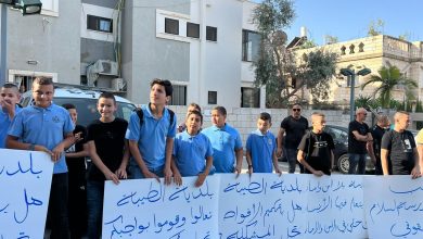 Photo of احتجاجا على الأوضاع في المدرسة… استمرار الاضراب في “إعدادية” السلام بالطيبة