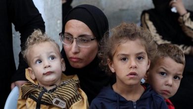 Photo of أطفال الشهيد داوود.. عيون دامعة وأسئلة بلا إجابات