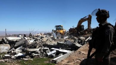 Photo of الاحتلال يخطر بهدم ثمانية منازل جنوب الخليل