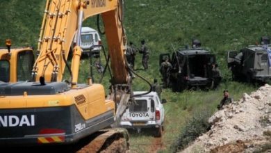 Photo of الاحتلال يخطر بوقف البناء في منشأتين زراعيتين بقلقيلية