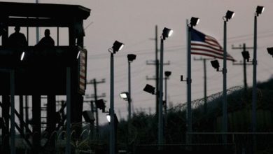 Photo of الإفراج عن أكبر معتقلي سجن غوانتانامو.. رُحّل لباكستان
