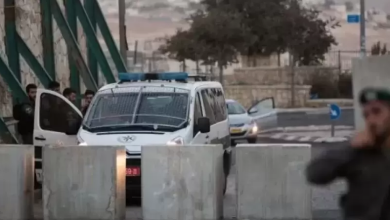 Photo of الاحتلال يفرض إغلاقًا على الضفة ومعابر قطاع غزة