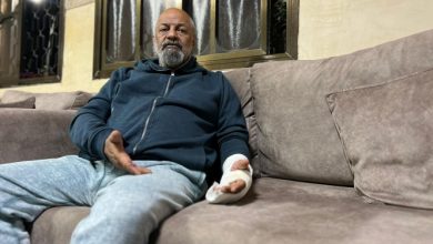 Photo of شاب يهودي يطعن طبيبا من كَفرقاسم داخل عيادته في “كريات ملاخي”