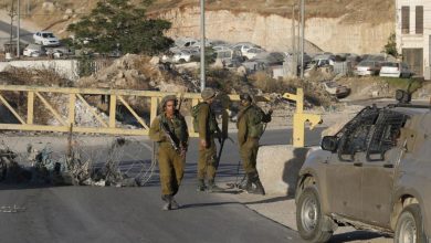 Photo of سياسة “عقاب جماعي”.. أحياء مُحاصَرة في الخليل ونقص في مياه الشرب