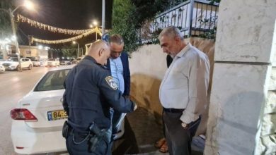 Photo of السلطات الإسرائيلية تمنع الشيخ كمال خطيب من السفر خارج البلاد