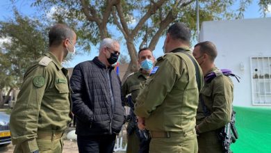 Photo of غانتس يُحذر من إقحام السياسة في إدارة الجيش وتشكيل ميليشيا لبن غفير