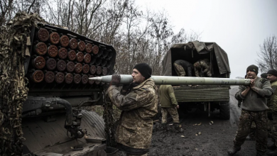 Photo of معارك وقصف متبادل شرقي أوكرانيا وجنوبها وبريطانيا تعلن تزويد كييف بصواريخ عالية الدقة