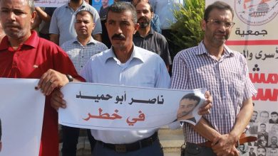 Photo of الأسير المريض ناصر أبو حميد دخل في غيبوبة شبة كاملة