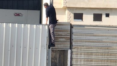 Photo of الطيرة: أوامر إخلاء لمحال تجارية وتهديد بفرض غرامات باهظة