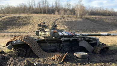 Photo of أوكرانيا تدمر جسرا استراتيجيا شرقا.. وتفجير سيارة مسؤول روسي