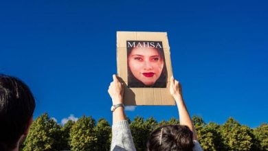 Photo of إيران تعلن الإفراج عن 83 بالمائة من معتقلي الاحتجاجات