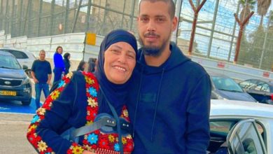 Photo of قضى 18 شهرا في السجون الإسرائيلية… تسريح الشاب محمد العاوور أحد معتقلي هبة الكرامة في مدينة اللد