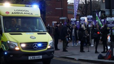 Photo of موجة الإضرابات.. خبراء يفسرون كيف سيطرت عليها أميركا وانفلت الوضع في أوروبا وبريطانيا