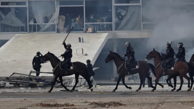 Photo of رئيس البرازيل يأمر القوات الاتحادية بفرض الأمن بعد اقتحام مقرات الرئاسة والبرلمان والقضاء