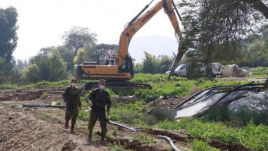 Photo of مستوطنون يشرعون بشق طريق استيطاني شرق بيت لحم