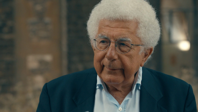 Photo of المؤرخ الإسرائيلي آقي شلايم: اليهود عاشوا في انسجام مع العرب والحركة الصهيونية هجّرتهم ليحلوا محل الفلسطينيين