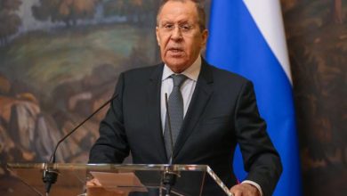 Photo of روسيا تدين الهجوم “الاستفزازي” بطائرات مسيرة على أصفهان في إيران وواشنطن تنفي تورّطها