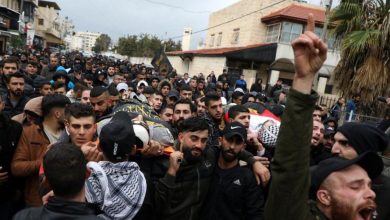 Photo of المئات يشاركون بتشييع شهداء جنين الثلاثة
