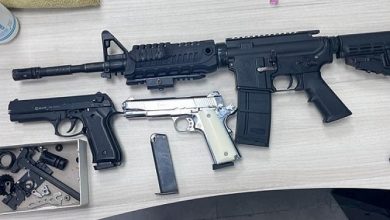 Photo of اتهام 12 شخصا معظمهم من تل السبع ببيع أسلحة عبر تطبيق “واتساب”