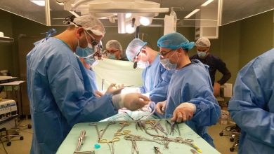 Photo of أطباء من الداخل الفلسطيني يجرون عمليات زراعة كلى بغزة