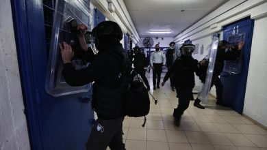 Photo of شهر على عصيان الأسرى وجلسة احتجاجية داخل السجون اليوم