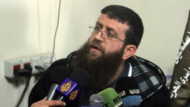 Photo of القيادي الأسير خضر عدنان مضرب عن الطعام منذ 45 يومًا