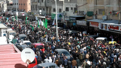 Photo of تمهيدا لهدم منزل عائلة خروشة.. قوات الاحتلال تقتحم مخيم عسكر شرقي نابلس