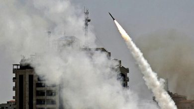 Photo of مصادر في المقاومة: صواريخ الليلة رسالة تحذير أولية من مغبة التمادي في الاعتداء على الأقصى