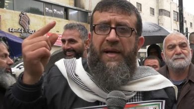 Photo of نقل الأسير خضر عدنان إلى مستشفى مدني