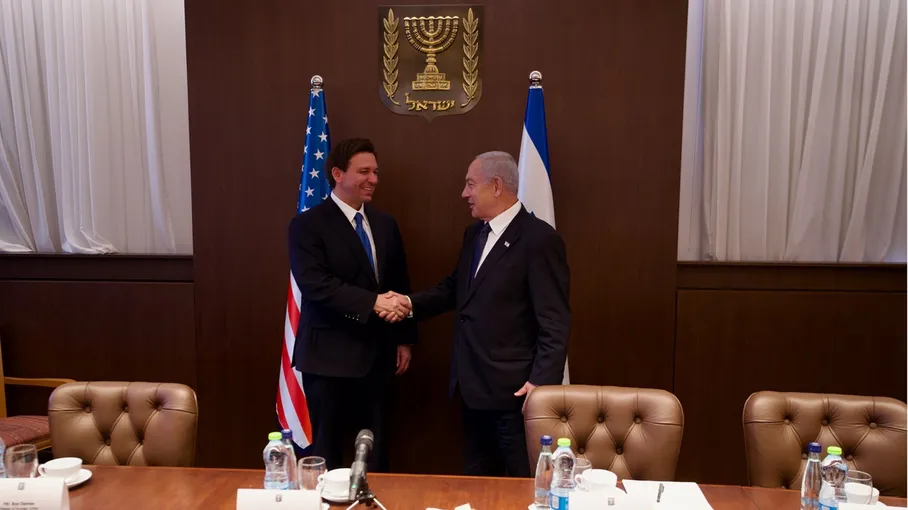 Photo of لماذا أخفى نتنياهو لقاءه مع حاكم فلوريدا؟