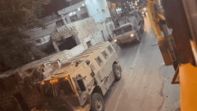 Photo of وسط مواجهات عنيفة.. الاحتلال يفجر منزل عائلة الشهيد الخواجا في نعلين