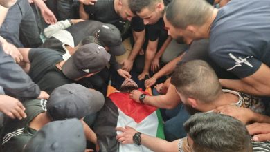 Photo of حشود فلسطينية تشيع شهداء نابلس