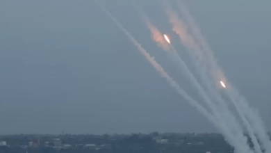Photo of إطلاق رشقة صاروخية صوب مستوطنات غلاف غزة
