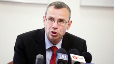 Photo of ليفين يتهم الإدارة الأميركية بدعم الاحتجاجات ضد التعديلات القضائية