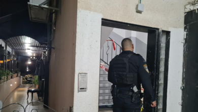 Photo of الطيبة: مقتل براءة مصاروة وطفليها أمير وآدم طعنا.. والشرطة تعتقل الزوج