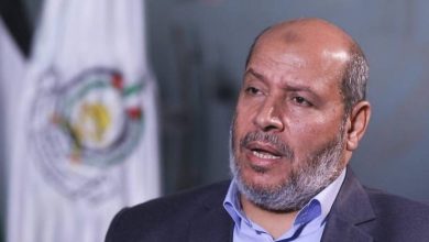 Photo of “الحية” يدعو للعمل قانونيًا لرفع الحصار الجائر عن غزة