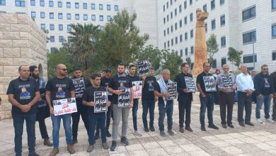 Photo of تمديد اعتقال القاتل حتى يوم الأحد المقبل.. وقفة حاشدة إسنادا لعائلة الشهيد ديار عمري من صندلة