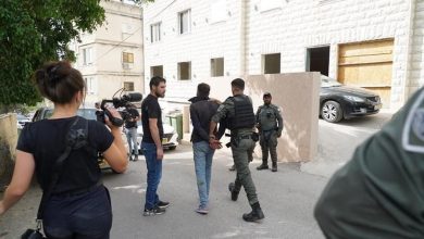 Photo of اعتقال 18 مشتبهًا وضبط أسلحة في كفر كنا والناصرة