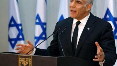 Photo of لبيد يحذر من تدهور الاقتصاد وانهيار المجتمع الإسرائيلي